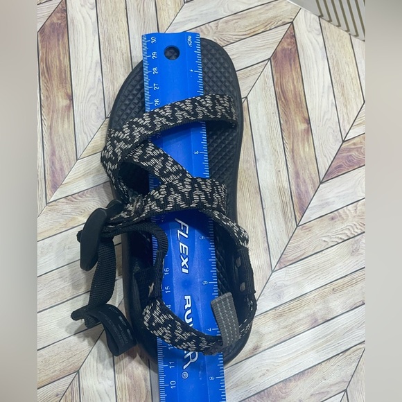 Kids Like New Chaco Unisex size 12 C4 - Picture 5 of 5